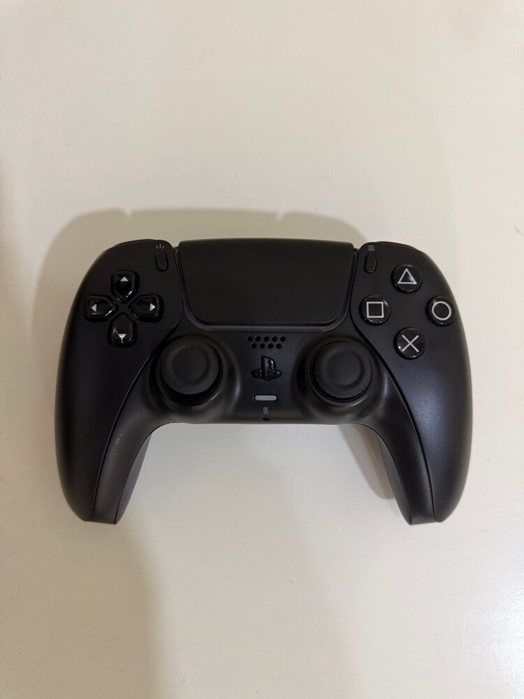 PS5 controller - 3