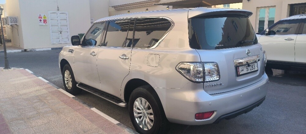 2017 Nissan patrol SE - 4