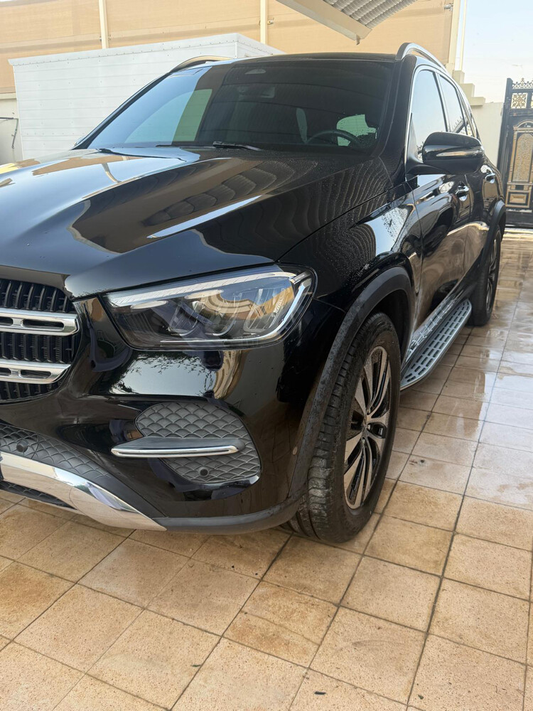 مرسيدس بنز جي ال اي 450 2024 - 1