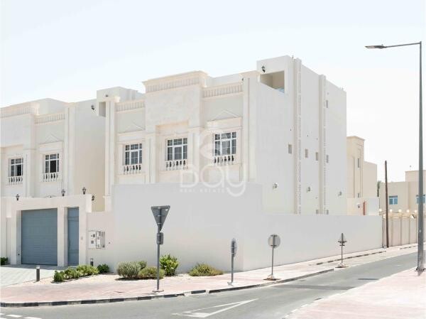 LUXURY 9-BEDROOM VILLA FOR SALE - 1