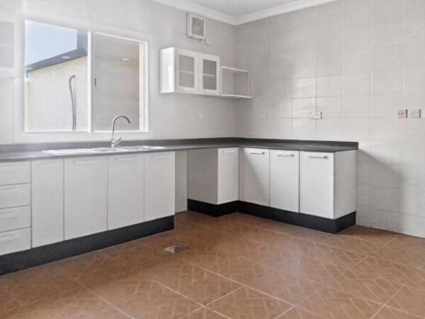 SPACIOUS VILLA 3 BDR - 9