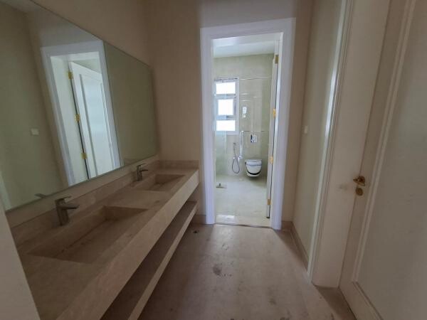 8 BR VILLA W/ DRIVER & ROOM - 15