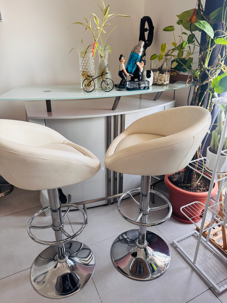 Bar Counter with chair  - 2