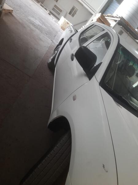 2014 Mitsubishi L200 Pickup - 3