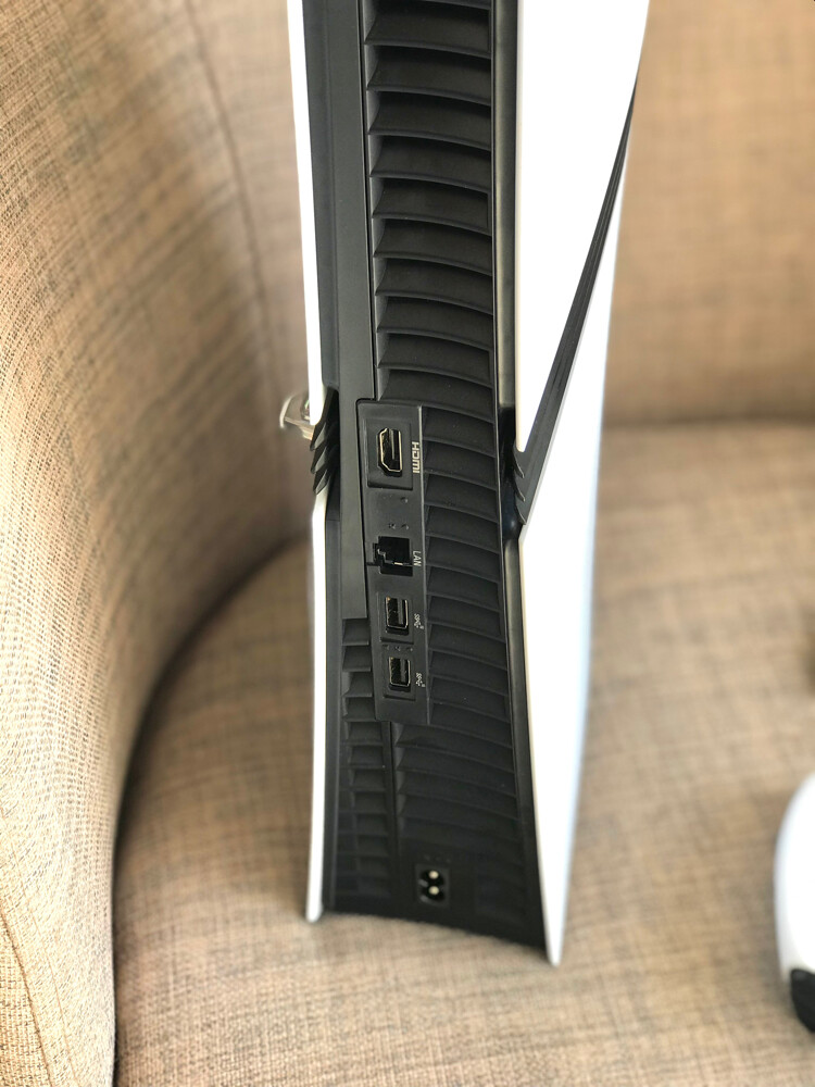 PS5 PRO (2TB) - 3