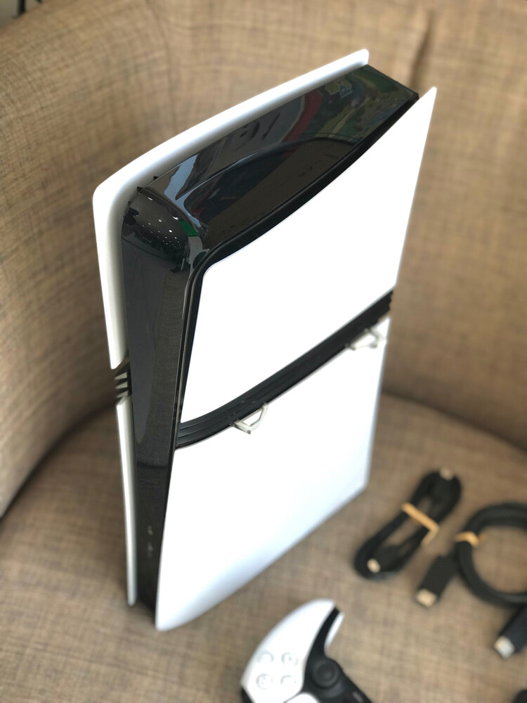 PS5 PRO (2TB) - 4