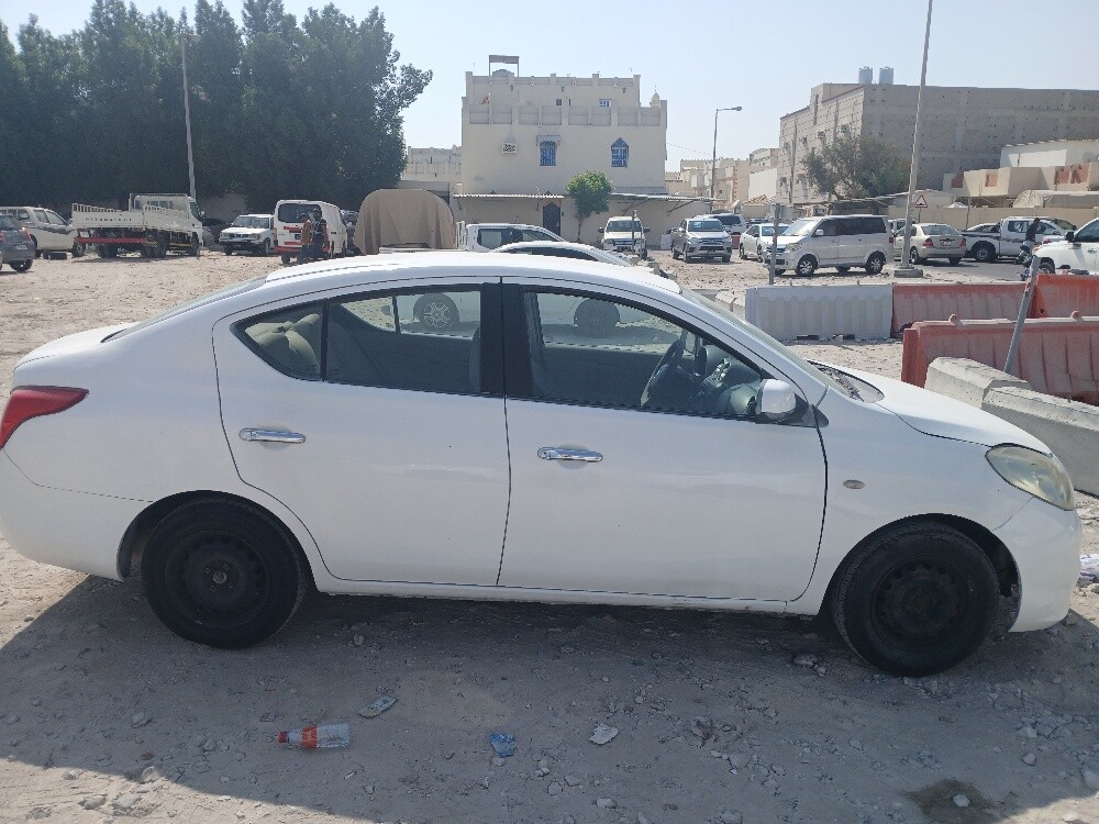 Nissan Sunny 2013 - 3
