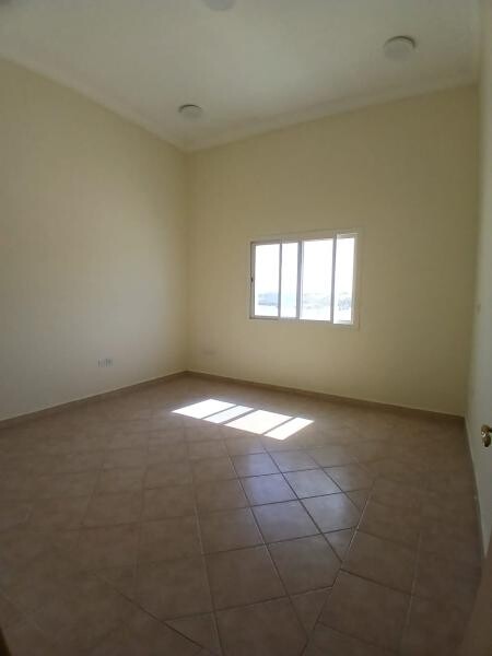 للبيع عمارة سكنية في أم غويلينا - 6