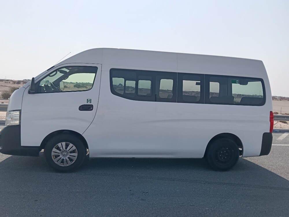 Nissan urvan high roof 2021 - 5