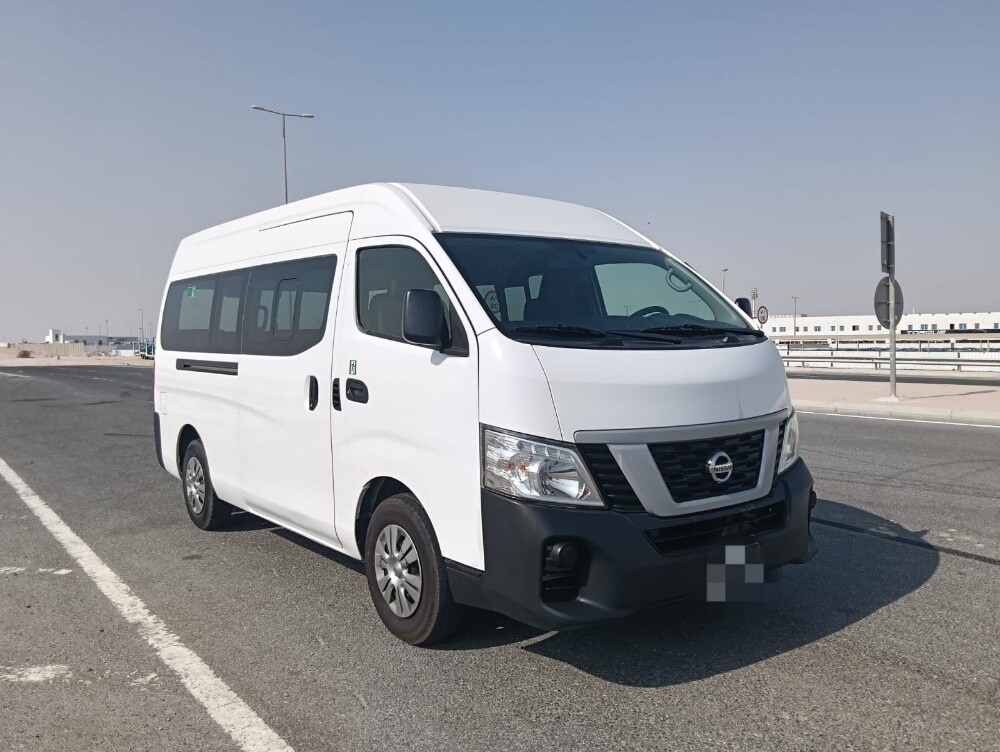 Nissan urvan high roof 2021 - 4
