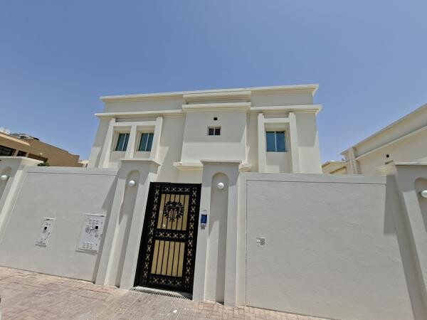 4BR VILLA + & LAUNDRY -ALHILAL - 2