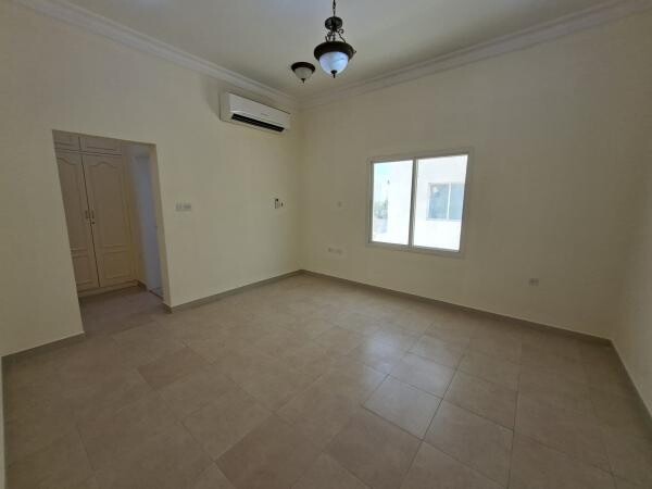 4BR VILLA + & LAUNDRY -ALHILAL - 4