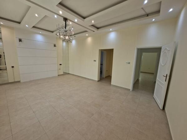 4BR VILLA + & LAUNDRY -ALHILAL - 8