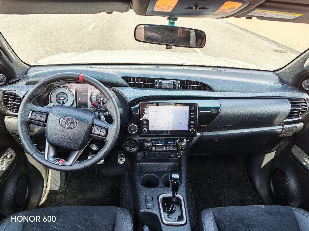 Hilux GR Sport - 8