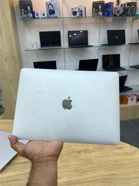 MacBook Pro A2289 Only 1,000QR - 6