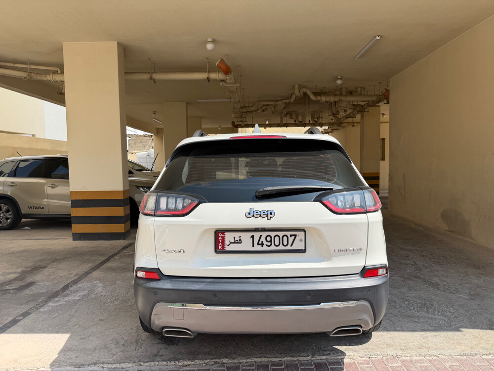 jeep Cherokee for sale - 2