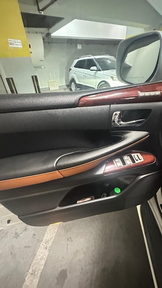 lexus - 17