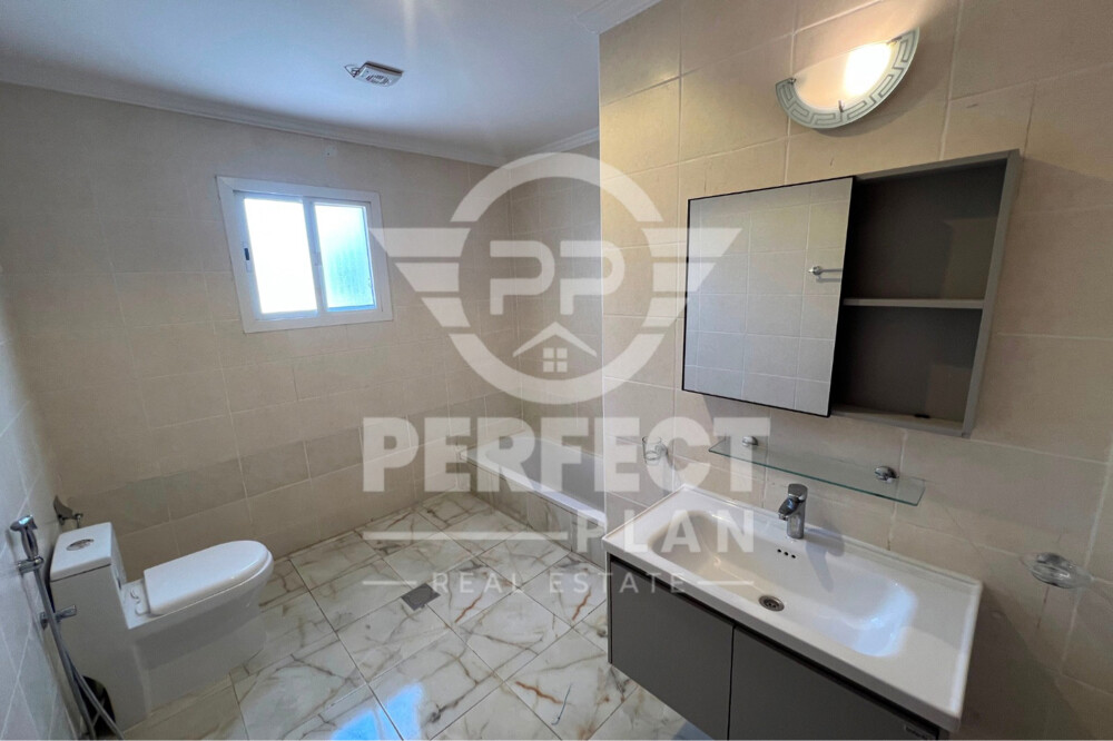 Villa for Rent Ain Khaled Compound - 8