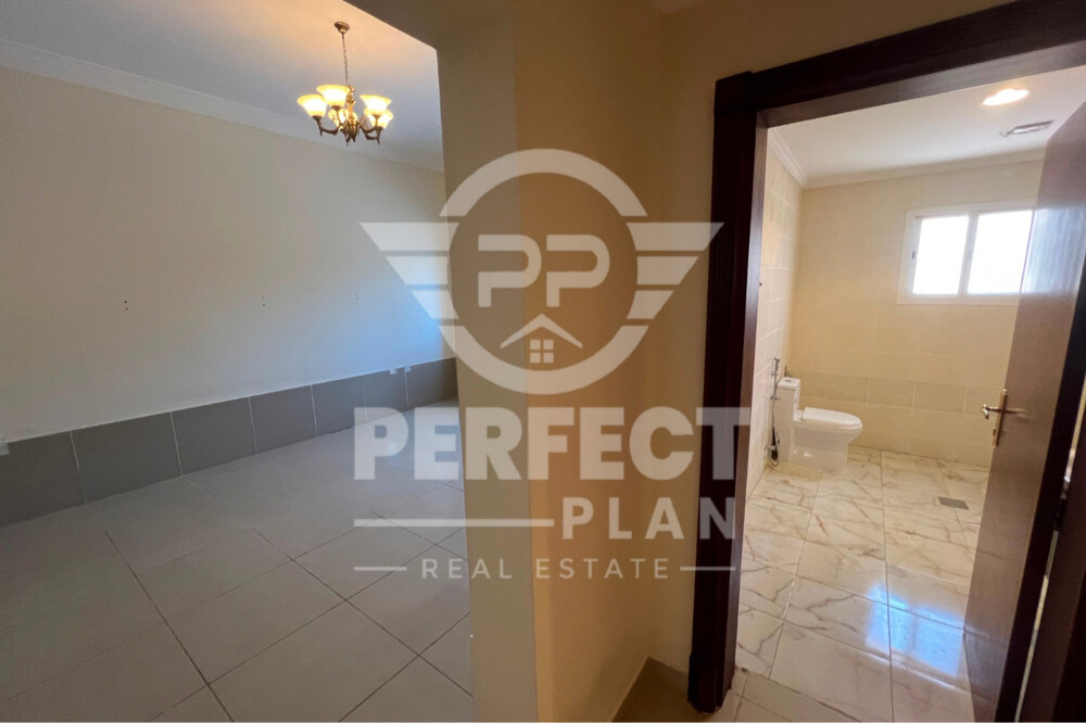 Villa for Rent Ain Khaled Compound - 2
