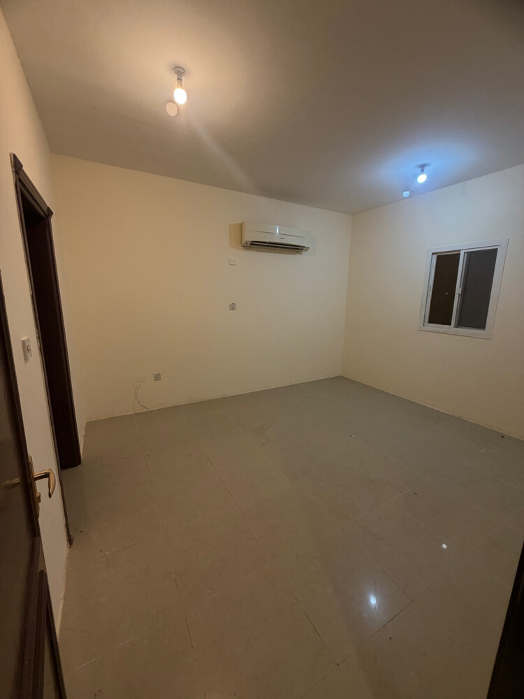 للايجارشقه ام صلال بنت هاوس2600 - 13