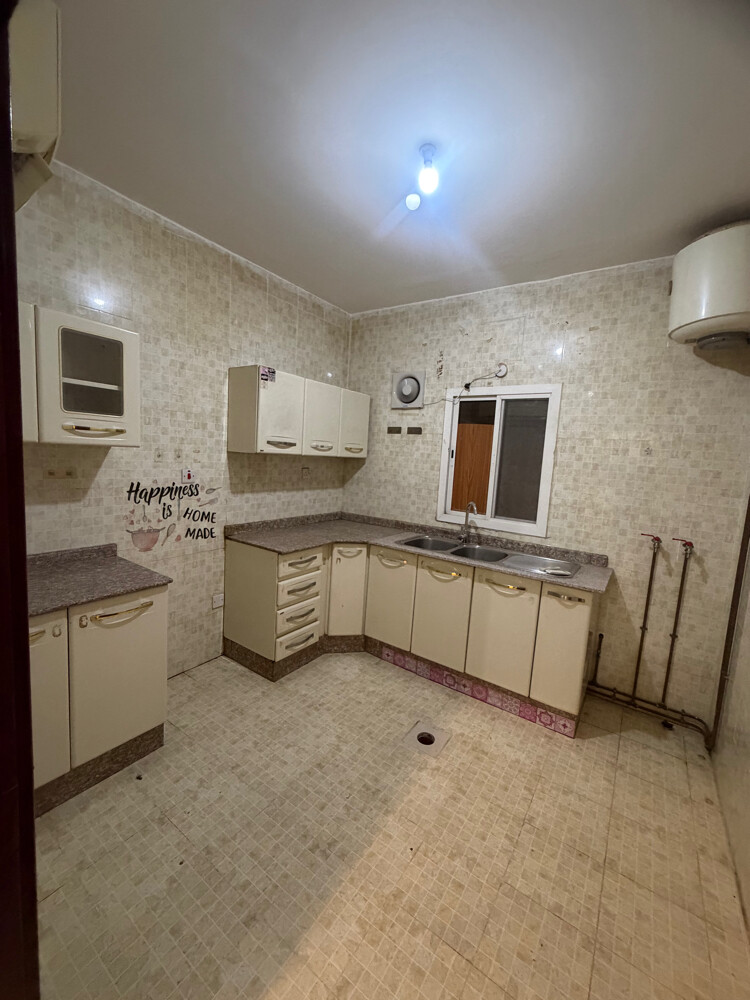 للايجارشقه ام صلال بنت هاوس2600 - 14