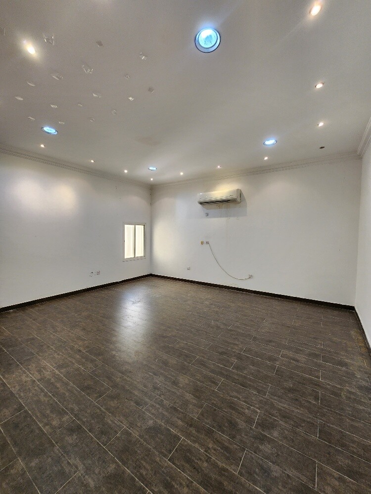 Half-villa for rent - 6