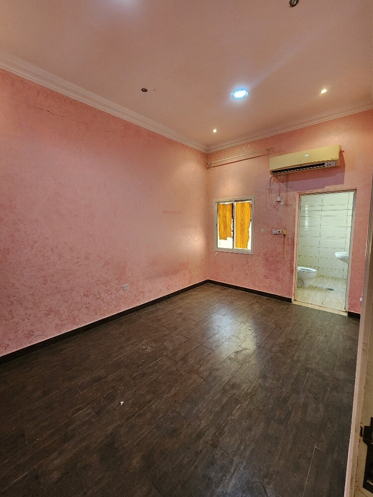 Half-villa for rent - 5