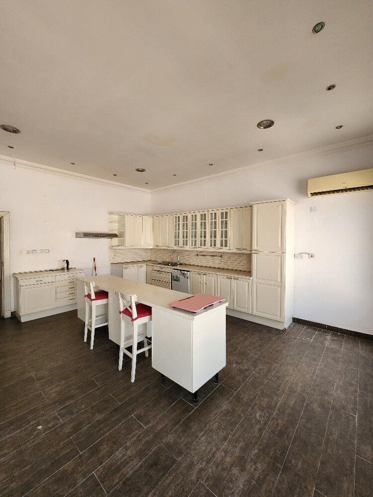 Half-villa for rent - 3