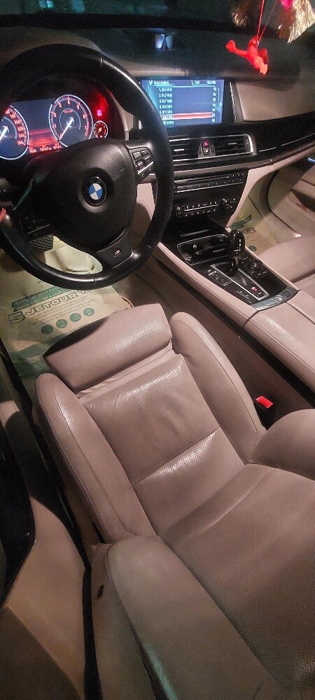 BMW 760Li, M Package, 6.0L,V12 - 4
