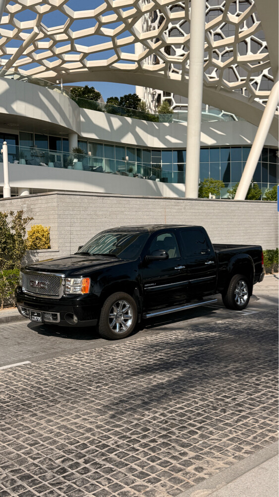 GMC Sierra Denali – 2012 - 1