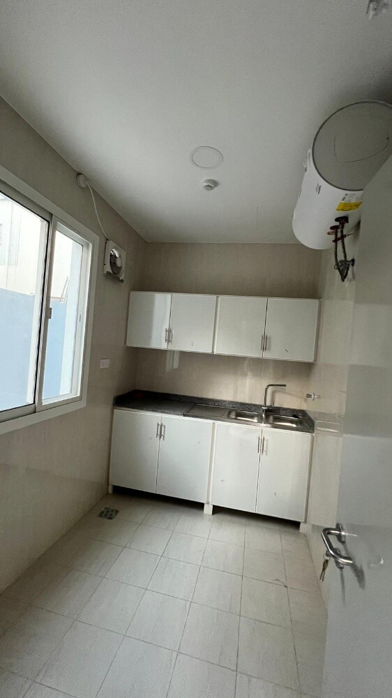 For Rent:Fully Equipped - 10