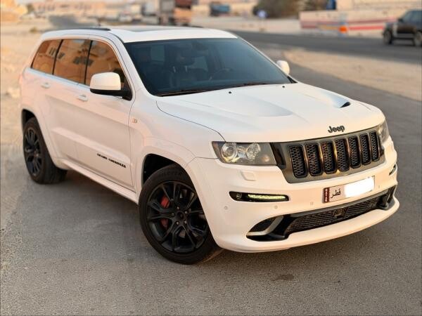 Jeep Grand Cherokee SRT-8 - 2