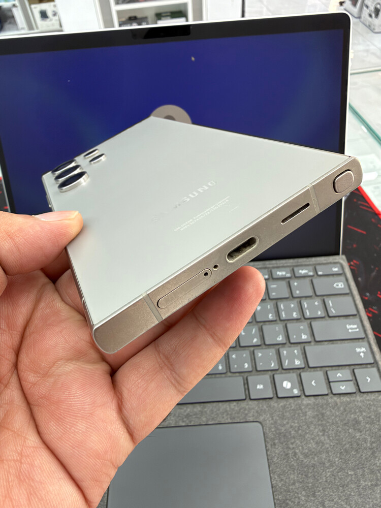 S24 Ultra 256 GB - 7