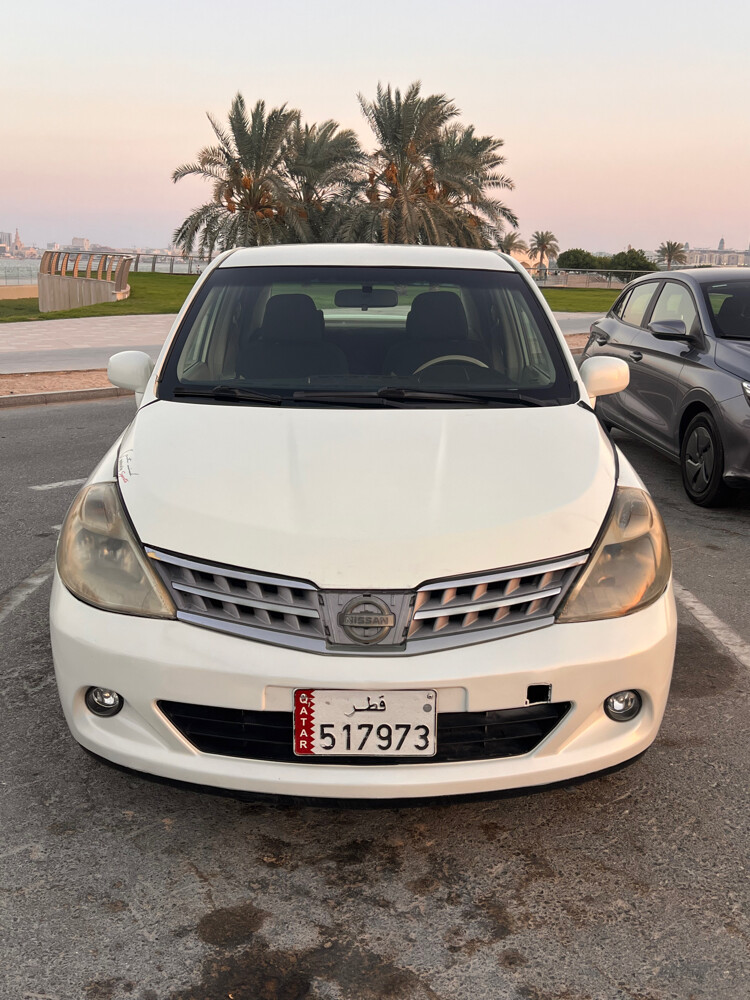 Nissan tida  - 5