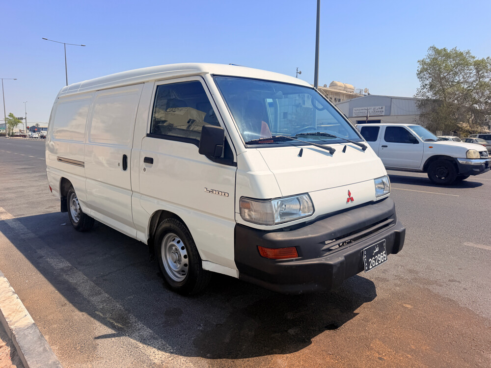 Mistubishi van - 3