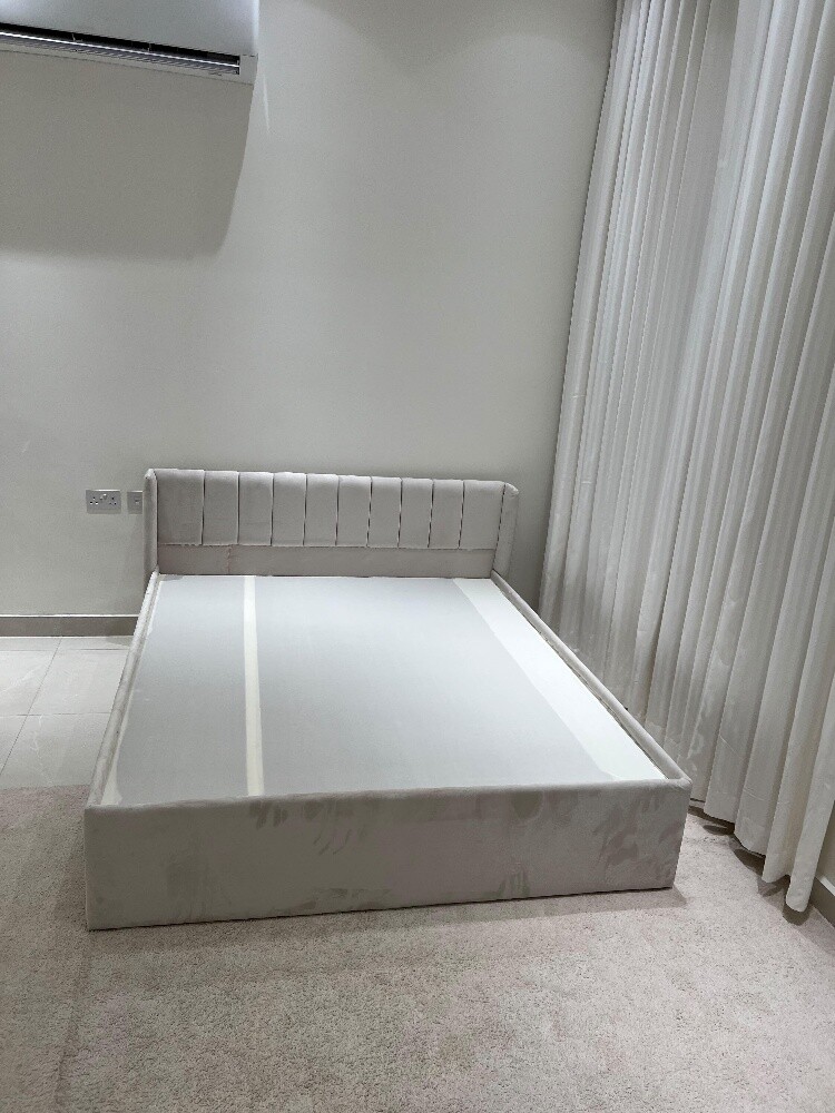 سرير ومرتبة متوفران - 10