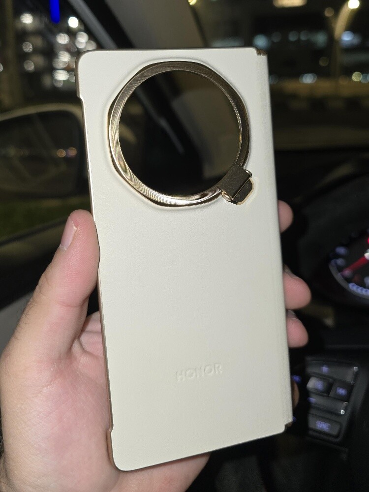 Honor Magic V3 Case - 1