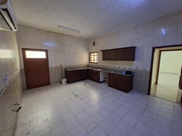6BR VILLA FOR RENT, AIN KHALED - 11