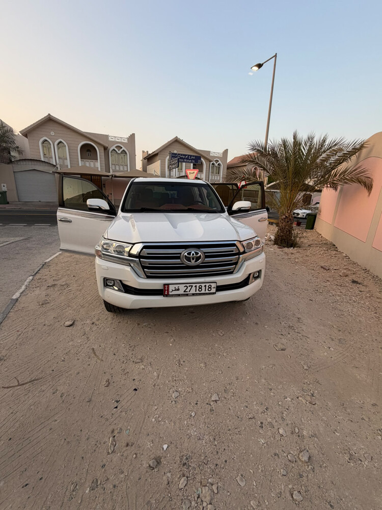 لاندكروزر جي اكس ار - 1