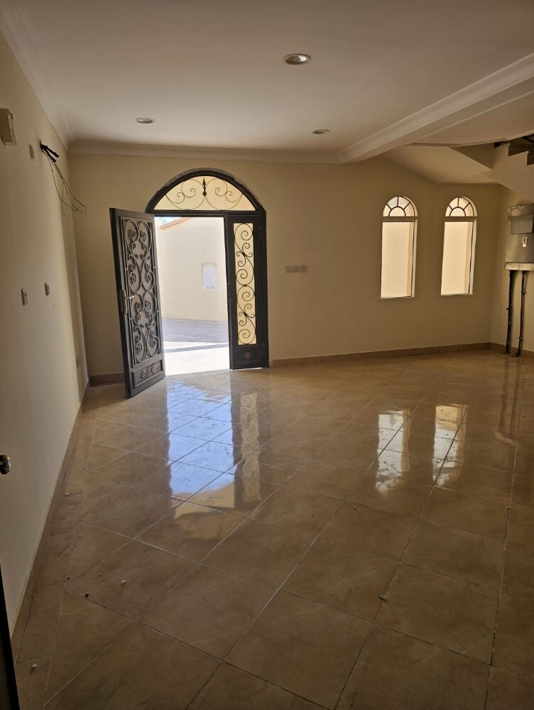 فلا سكنيه للإيجار في الخيسه - 1