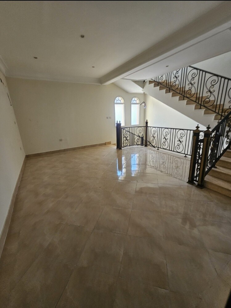 فلا سكنيه للإيجار في الخيسه - 2