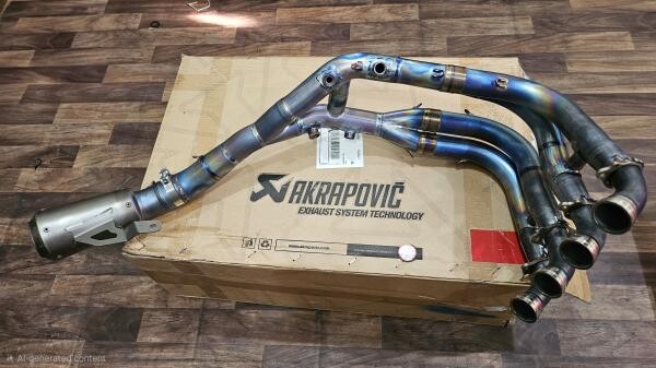 Akrapovi Exhaust GP Full Titanium - 2