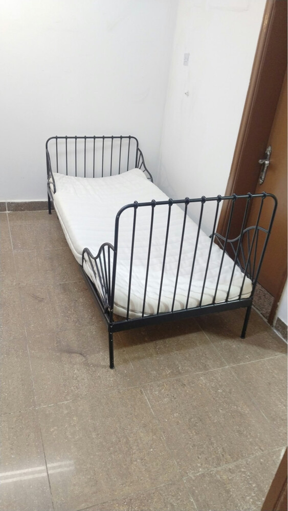 single bed - 1