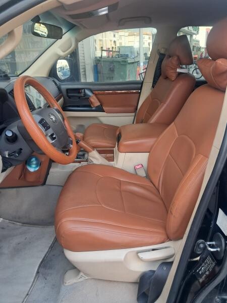 Toyota Land Cruiser - 6