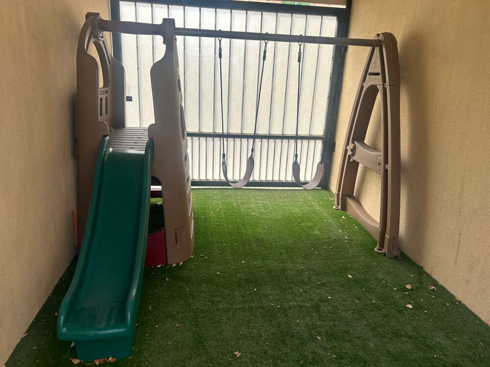 kids outdoor play set slide+2swing  - 1