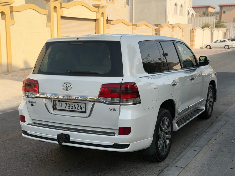 Land Cruiser GX V6  - 7