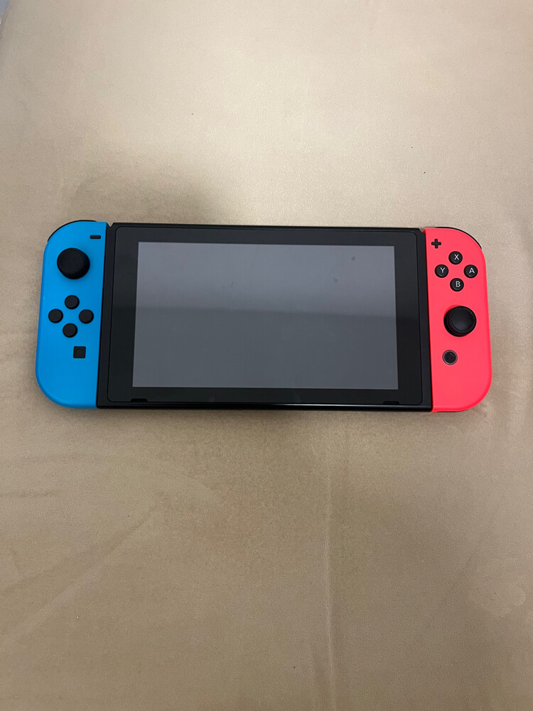 Nintendo switch - 1