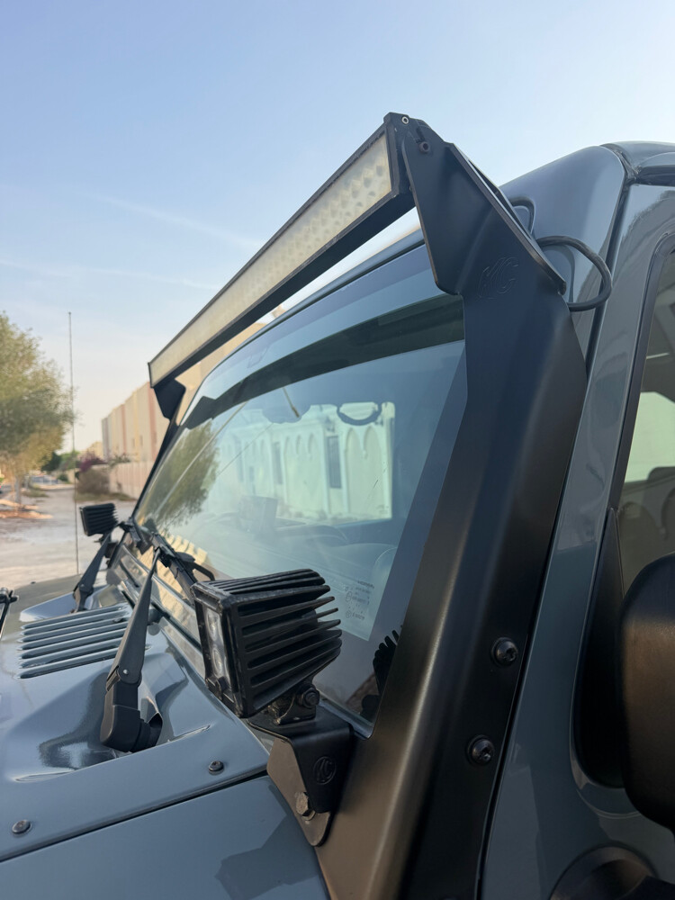 jeep wrangler sahara - 12