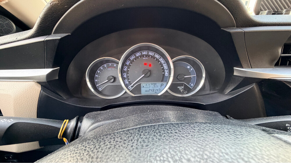 Toyota Corolla 2015 - 3