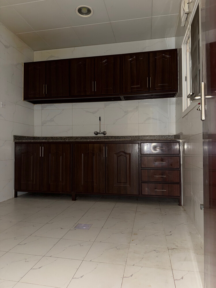 family apartment in wakra - 4